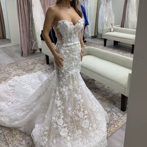 Calla Blanche Glenda- Never worn, never altered